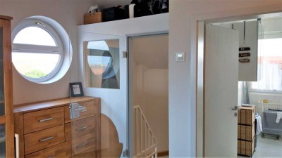 Gepflegte 2-Zimmer-Maisonette-Wohnung mit Balkon in Mannheim Seckenheim