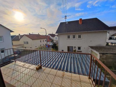 Reserviert | Schöne 4-Zimmer Wohnung mit Südbalkon im beliebten Weinort Diedesfeld !