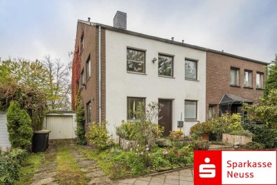 Wohngenuss auf allen Ebenen - mit Garten & Indoorpool