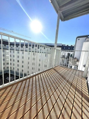 Naschmarktnähe - Top Sanierte 3-Zimmer Altbau-Wohnung mit Balkon
