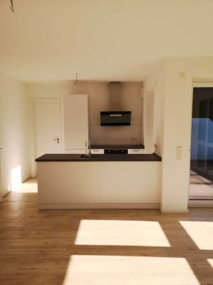 Außergewöhnliche 4 Zimmer Wohnung im Dachgeschoss