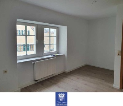 Lauenstein! Gemütliche Wohnung mit modernem Tageslichtbad und separater Küche!