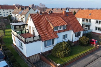 Zweifamilienhaus mit Einliegerwohnung auf Erbpachtgrundstück