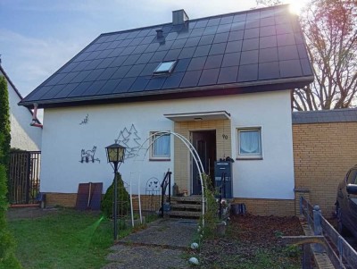 Einfamilienhaus mit grandiosem Garten im Herzen von Burgdorf mit Photovoltaikanlage!