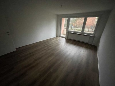 Schöne 2 Zimmer Wohnung mit Balkon