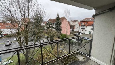 3-Raum-Wohnung mit Balkon und Einbauküche in Friedrichsdorf