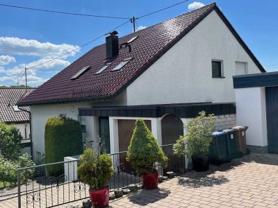 Notzingen: Zweifamilienhaus mit Einliegerwohnung in TOP Lage!
