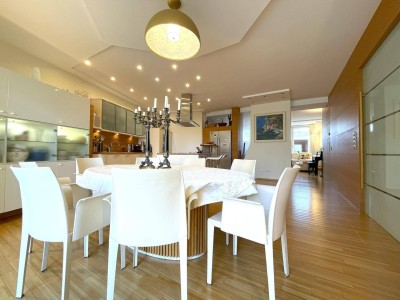 Einzigartige Fernblicke Wiens – Besonderheit in Mariahilf – 2 Ebene – 3 Terrassen – Weinkeller