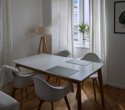 Helle 2-Zimmer-Loft-Wohnung mit Einbauküche und Balkon in exzellenter Lage in Offenbach