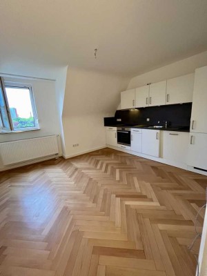 Attraktive 4-Zimmer-Wohnung mit Balkon und Einbauküche in Schweinfurt