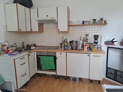 Nette und sonnige 2-Zimmerwohnung im 1.OG ,im Zentrum von Urfahr und direkt gegenüber das Einkaufzentrum Lentia !