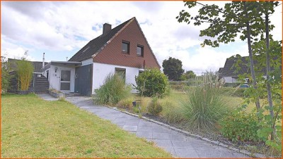Familienfreundliches Einfamilienhaus in Surheide - Modern & hell
