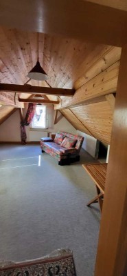 Geschmackvolle 2-Zimmer-DG-Wohnung in Wertheim