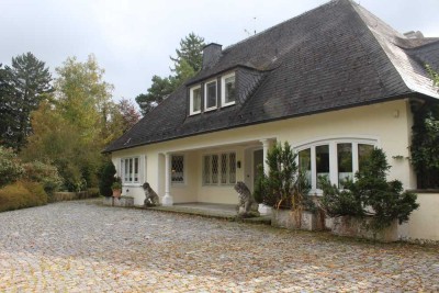Juwel mit Bergblick! Einzigartiges Herrenhaus sucht neuen Besitzer, ohne Käuferprovision!
