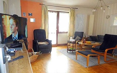 Moderne 3-Zimmer Erdgeschosswohnung mit Garage in Falkenstein