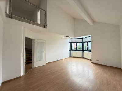 Exklusive 3-Zimmer-Wohnung mit Balkon – Leben auf zwei Etagen