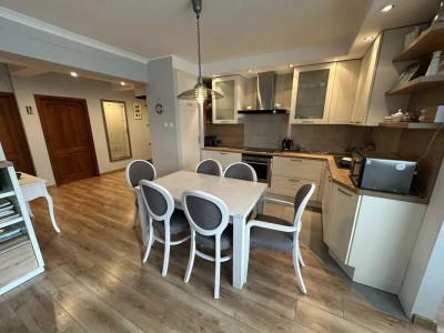 Exklusive 2-Raum-Wohnung mit gehobener Innenausstattung mit EBK in Schwäbisch Hall