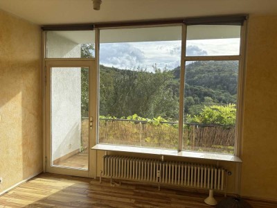 Helle 2-Zimmer Wohnung mit Balkon in Badenweiler