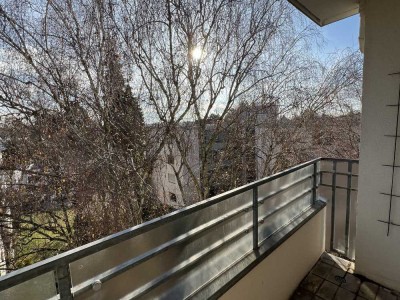 Komponistenviertel  3 Zimmerwohnung mit Balkon und TG-Platz