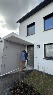 Attraktives 4-Zimmer-Reiheneckhaus mit gehobener Innenausstattung und EBK in Jülich