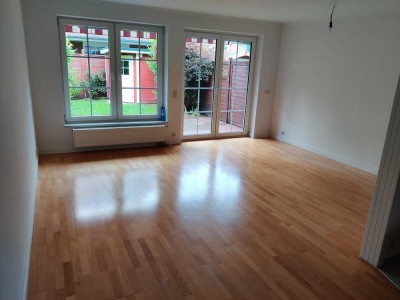 Schönes, gepflegtes Reihenhaus in Niendorf-Markt