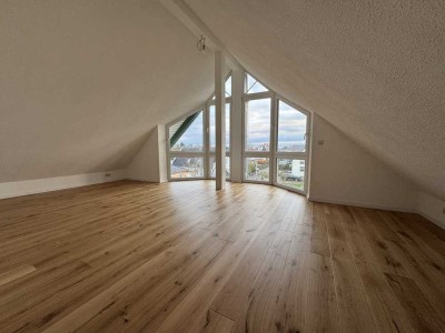 Großzügige 2,5 Zimmer DG-Wohnung