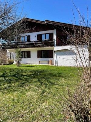 Gemütliches Zweifamilienhaus in ruhiger & sonniger Lage in Miesbach