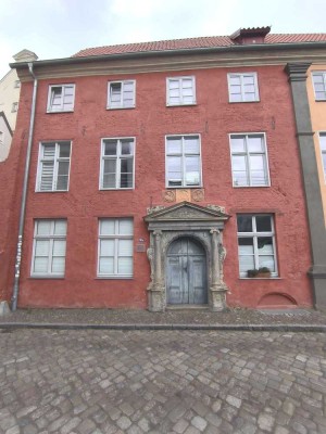 Altstadtflair trifft Moderne – 2 Zimmer zum Wohlfühlen