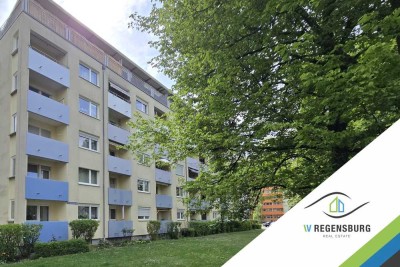 2-Zimmer-Penthouse mit EBK und Weitblick – Schöne Lage nahe dem Faber-Castell-Schloss
