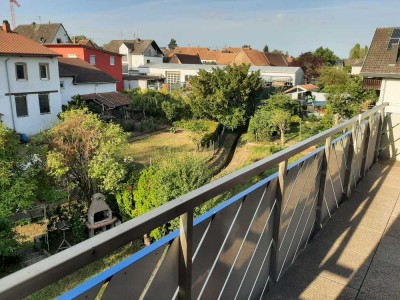 Landau- Walsheim: Energetisch sanierte, moderne, helle, ruhige 88m² Wohnung in 4-Familienhaus