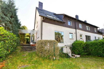 ImmoBillia: "Ihr Traumhaus in Gerlingen – Reiheneckhaus mit Einliegerwohnung, Gartenidylle und Stil!