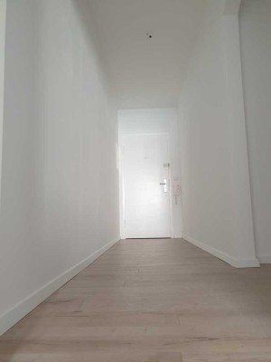 Erstbezug nach Sanierung: exklusive 2-Zimmer-Wohnung mit Einbauküche und Balkon in Karlsruhe