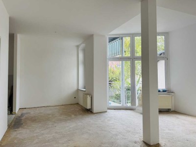 sehr ruhig in der Andreasvorstadt! großzügige 2 Zimmer Wohnung mit Balkon und Aufzug,  frei!