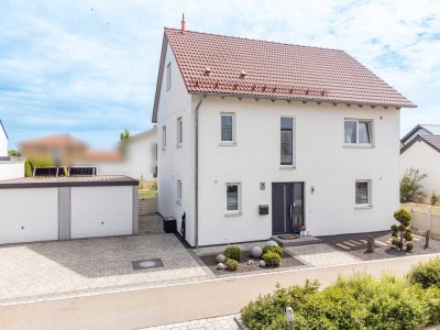 Modernes Einfamilienhaus – Familienidyll mit großem Garten und zwei Garagen