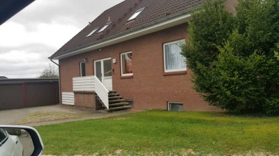 schöne, moderne 2-3  Zimmer-Maisonette Wohnung