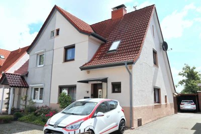 0 % Käuferprovision! Erschwingliche Doppelhaushälfte für die kleine Familie mit traumhaftem Garten!