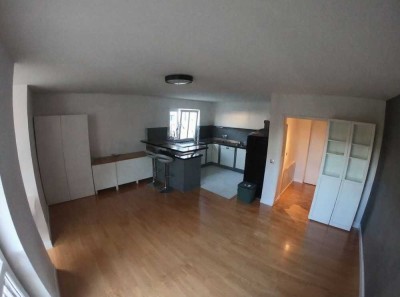 Schöne, geräumige Zwei-Zimmer-Wohnung mit Garten in München-Trudering