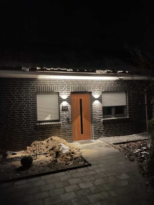 Erstbezug nach Sanierung und Neubau: hochmodernes Reihenhaus mit Garten/Küche in Meppen
