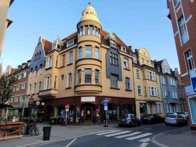 Charmante sanierte 3-Zimmer Altbau-Wohnung im 2. OG in Düsseldorf-Benrath