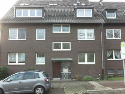 Vollständig renovierte 1,5-Zimmer-EG-Wohnung mit Balkon in Gelsenkirchen-Erle
