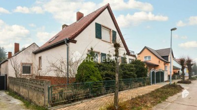 Erkunden Sie Ihren Rückzugsort: Freistehendes EFH mit großem Grundstück, Garten & viel Potenzial