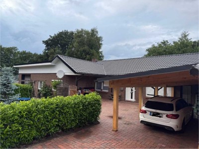 **** Kernsanierter,  ebenerdiger Bungalow mit  KFZ Werkstatt und Lagerhalle ****
