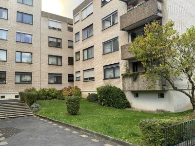 Helle 3-Zimmer Wohnung mit Balkon und Tiefgaragenstellplatz in Frechen-Königsdorf von Privat