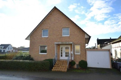 Einfamilienhaus mit Garage in 37627 Deensen