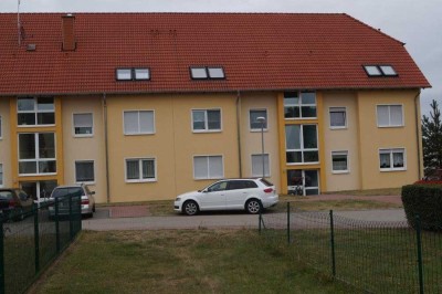 Schöne und gepflegte 2-Zimmer-Dachgeschosswohnung mit Balkon in Brehna