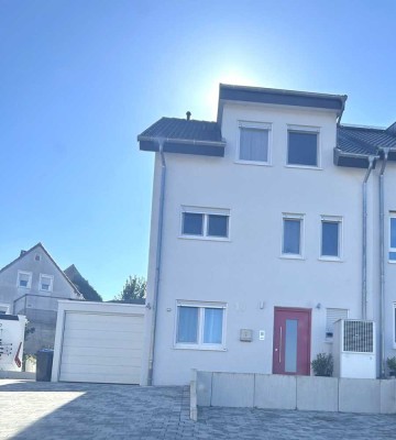 Schönes und neuwertiges 5,5-Zimmer-Haus mit gehobener Innenausstattung und EBK in Obersulm