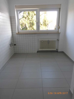 3 Zimmer-Wohnung mit Süd-Balkon in Gerbrunn, Uni-Nähe