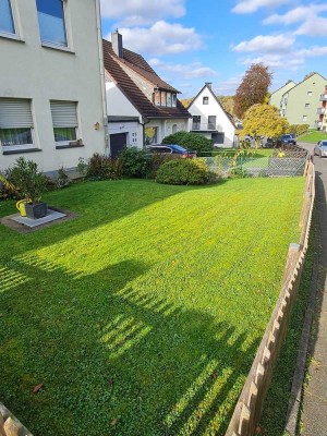 Stilvolle 2-Raum-Erdgeschosswohnung mit Balkon in Solingen