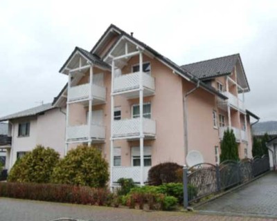 Gepflegte Wohnung, zwei Zimmer, Küche, Bad, Balkon in Andernach-Namedy