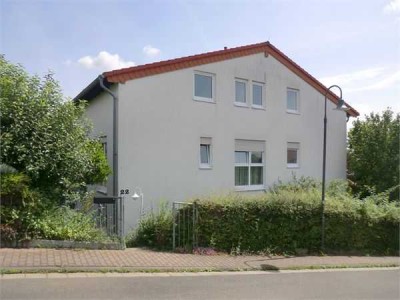 Gepflegte Wohnung in ruhigem Haus, in Feldrandlage